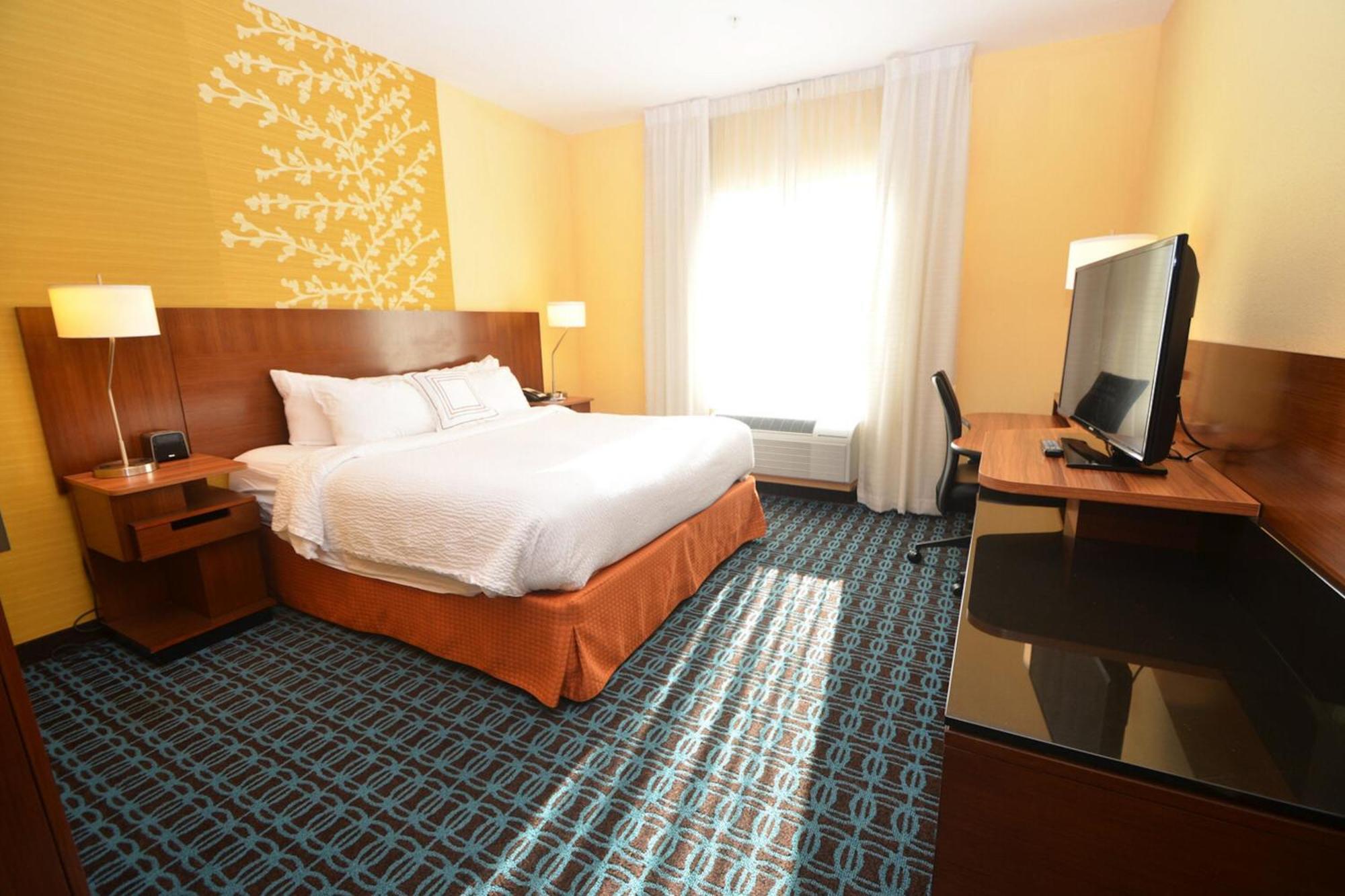 Fairfield Inn & Suites By Marriott Chincoteague Island Waterfront Exterior photo